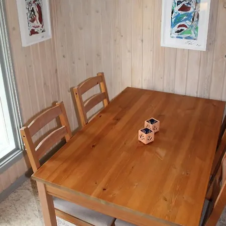 Campsite Unik Hytte Med Hems Tarm